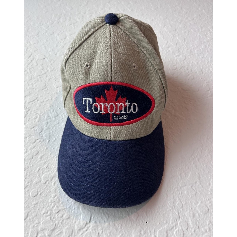 Vintage 2000s Toronto Embroidered Patch Canada Baseball Cap (Beige and Blue)